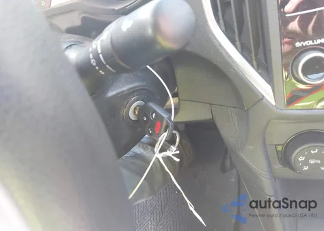 2018 Subaru Impreza 2.0I Premium из США, поврежденный, VIN 4S3GKAB63J3617635